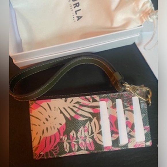 Furla card wallet wristlet in palm foliage - Picture 3 of 10